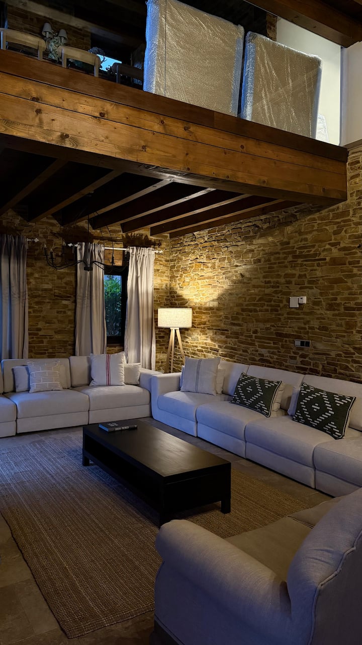 Luxury House In Asturias North Spain (14 Beds) - Taramundi