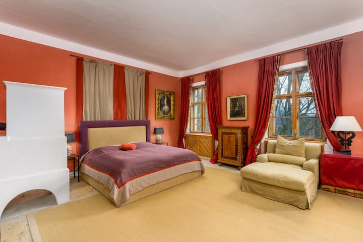 Schloss Friedberg Retreat – Wohnen Im Schloss - Wattens