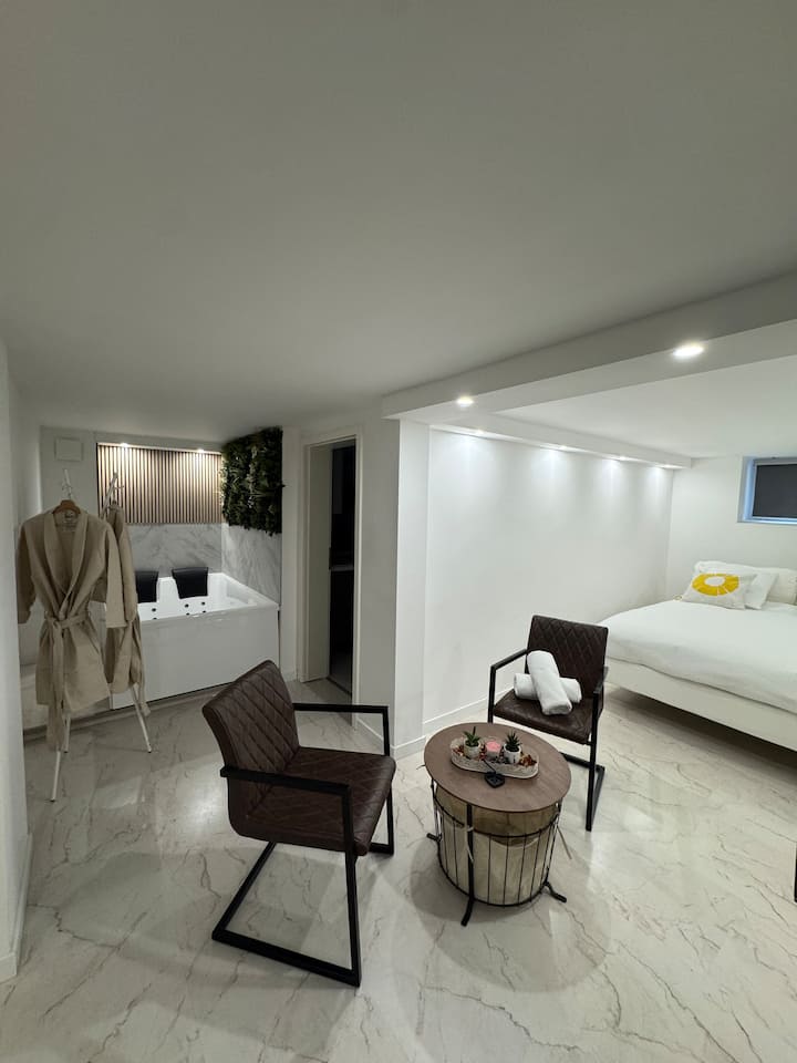 Suite Luxe Avec Jacuzzi •Parking•20min Luxembourg - Amnéville