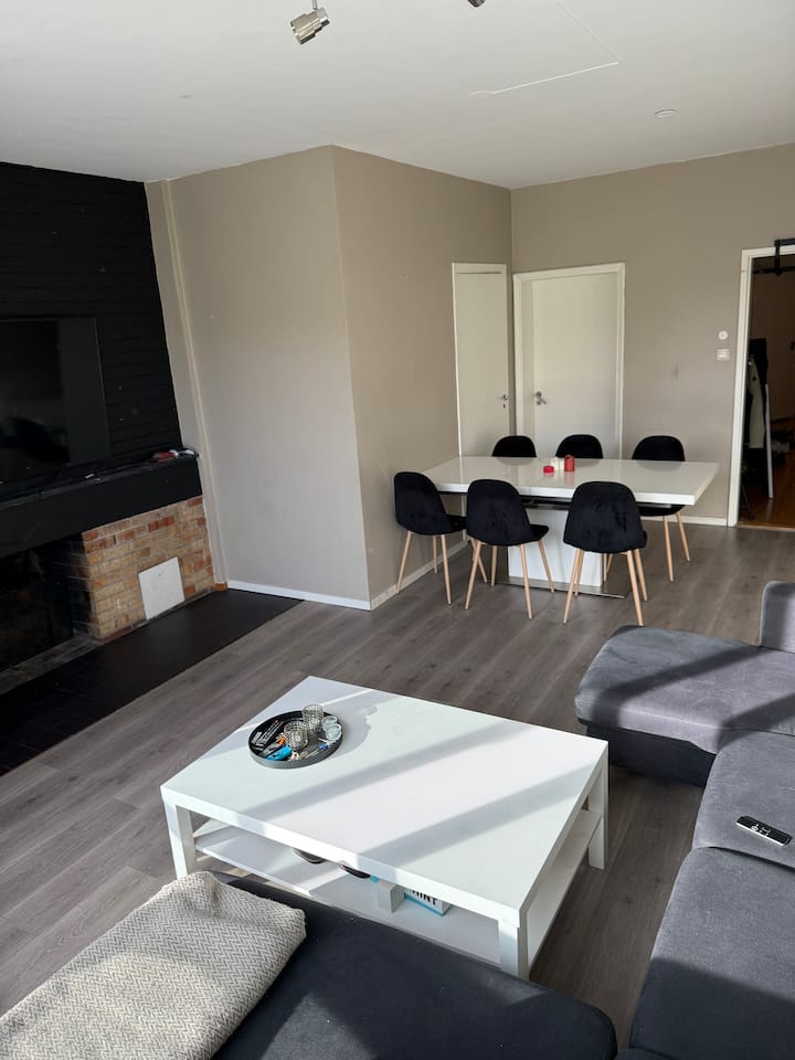 Stor, Sentral Leilighet Med Stor, Privat Terrasse - Bergen