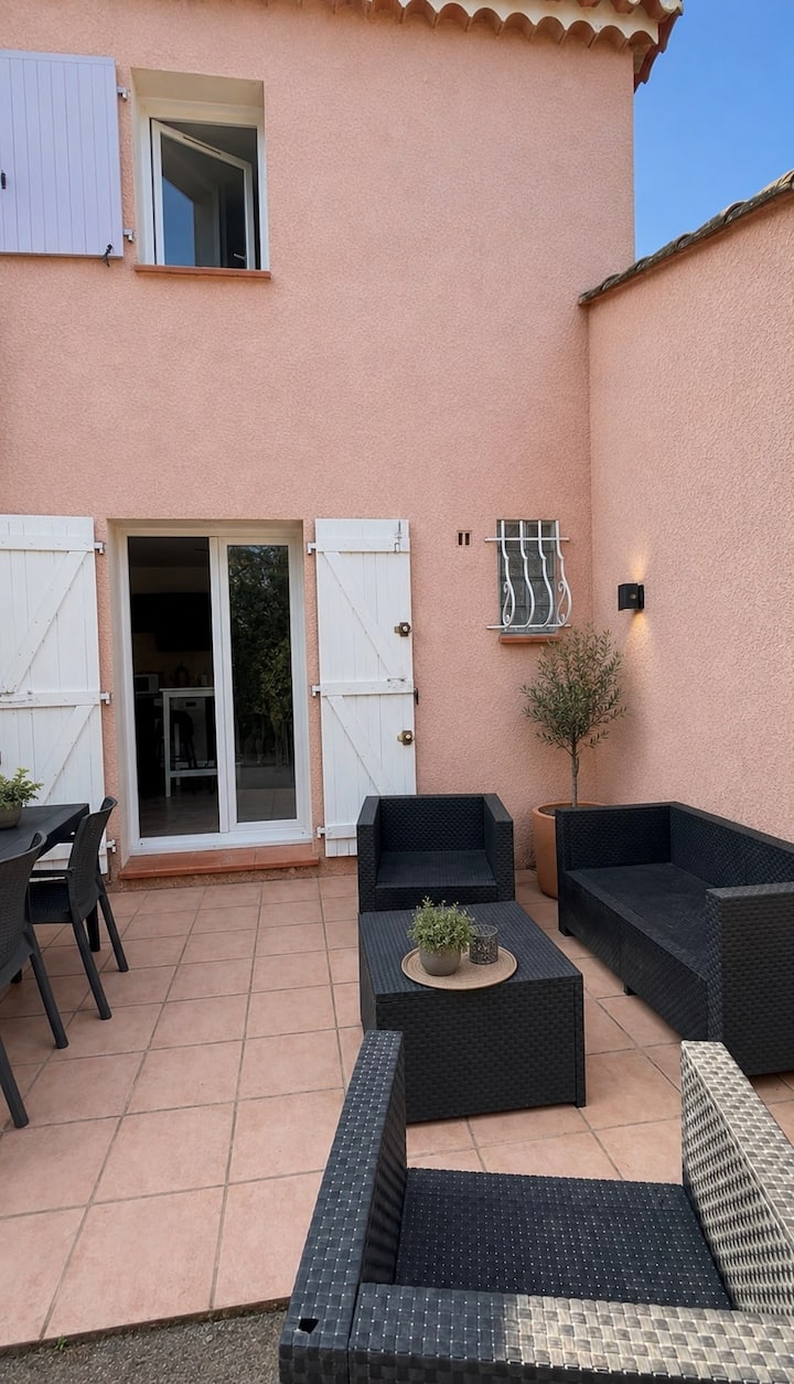 Maison Cosy Avec Terrasse à 500 M De La Plage - Le Castellet
