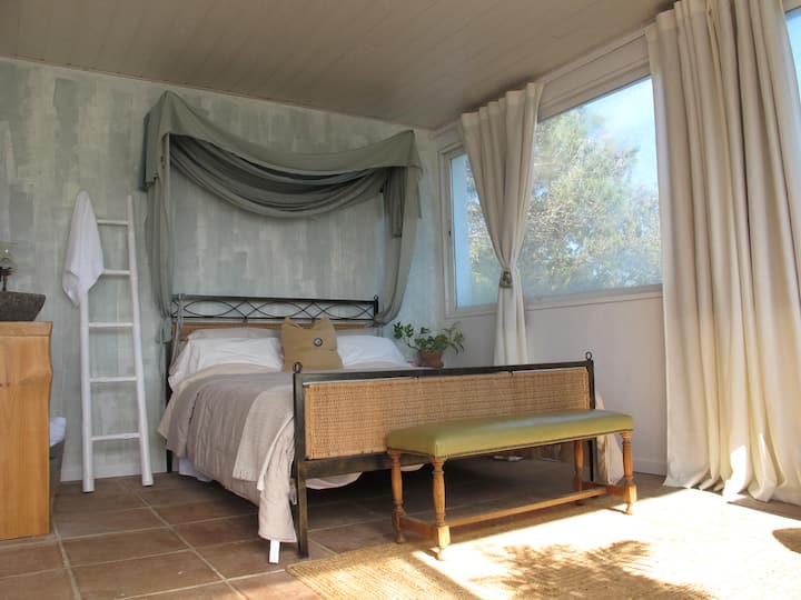Guesthouse - Private Terraces, Pool, Bird Watching - Canet de Mar