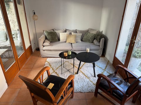 Propriété Airbnb réussie: Charming house in the heart of the “Venice of the Gâtinais” à Montargis