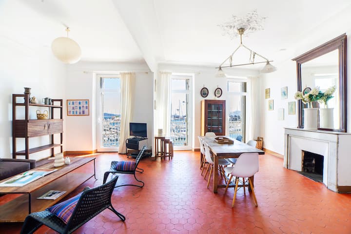 Loft Avec Vue Sur Le Port - 3 Chambres, Profitez ! - La Ciotat