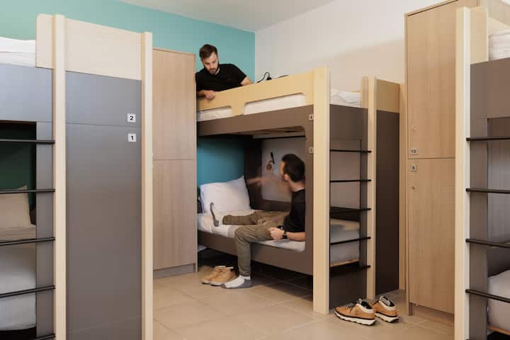 Local Hostel & Suites "Bed In 10 Men Dorm" - Corfu
