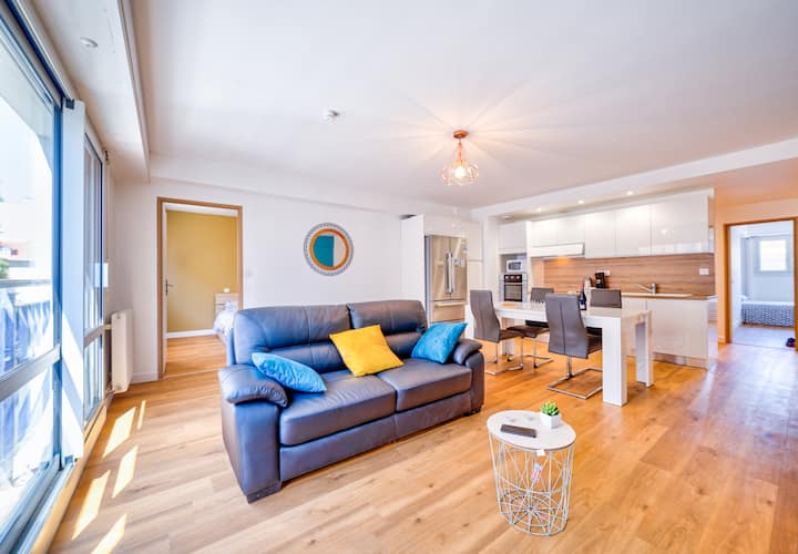 4ch, 2sdb, Central, 110m2 Spacieux, Calme, Parking - Pau