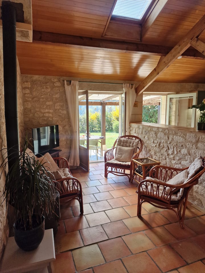 Quercy Hills Retreat — 2 Ensuite Rooms - Montcuq