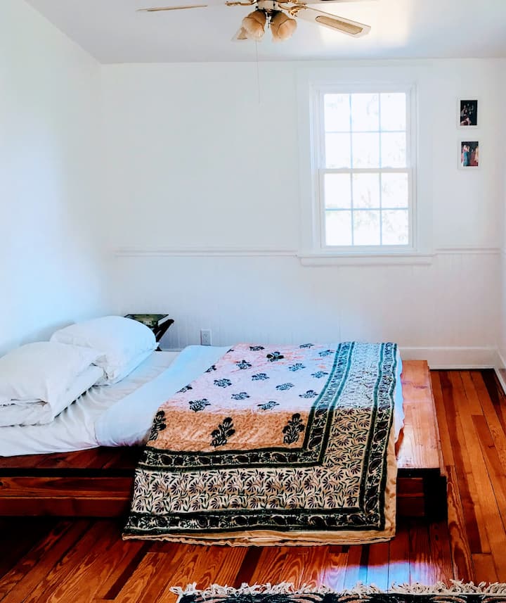 Clean&cozysuite On Top Floor Of Ny House - New Rochelle, NY