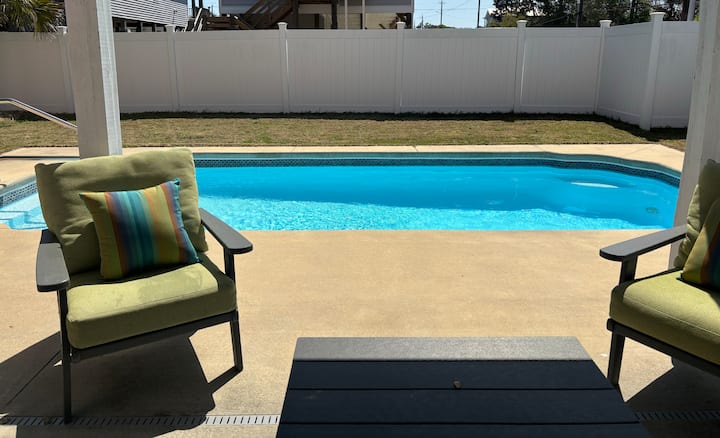 New For 2026 - Single Family 3/2 With Bonus & Pool - Carolina Beach, NC