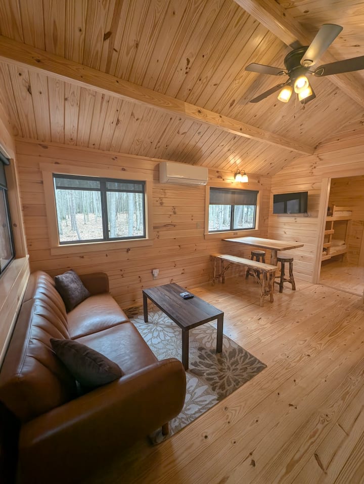 Porch View Cabin | 3 Min To Silver Lake Sand Dunes - Pentwater, MI
