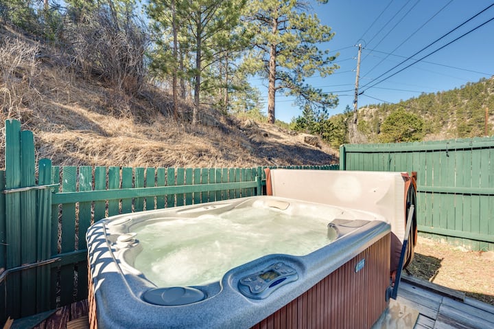 Lady of the River | Romantic Hot Tub for 2