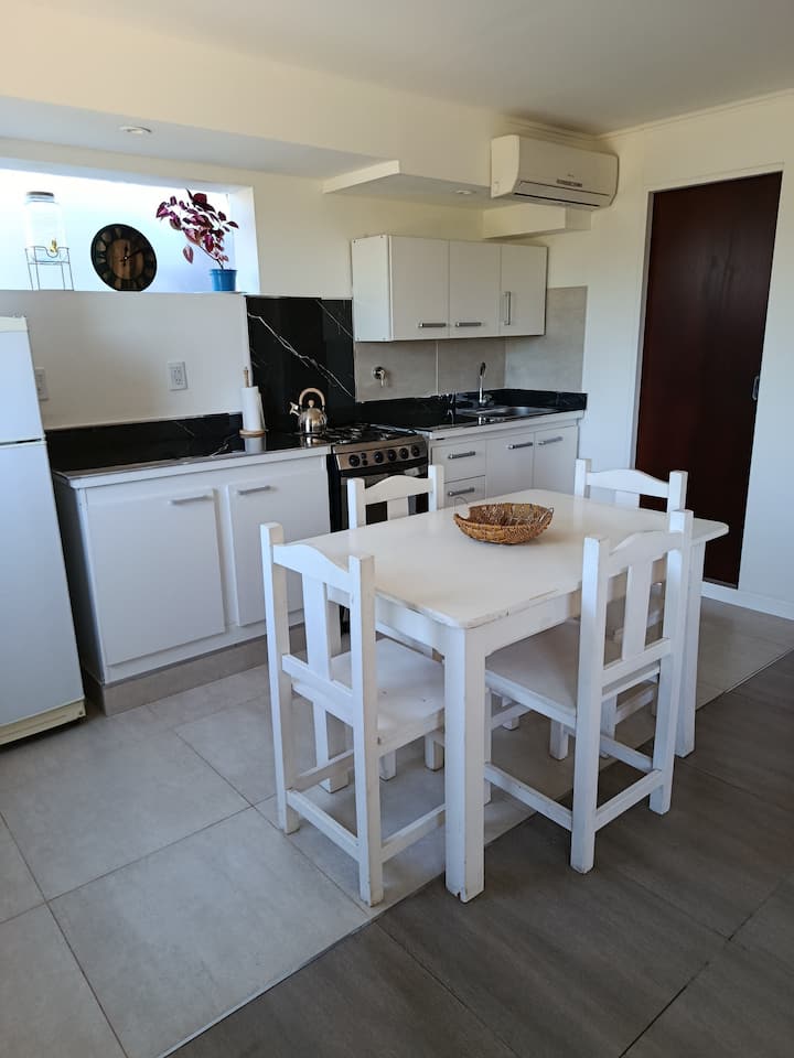 Apartamento Completo. Zona Del Lago - Tandil