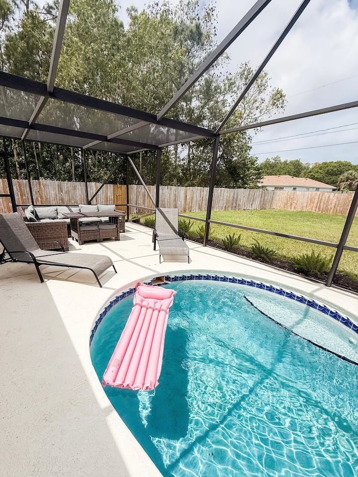 Your Sunshine Getaway – Pool, Beach, Comfort - Bahamas