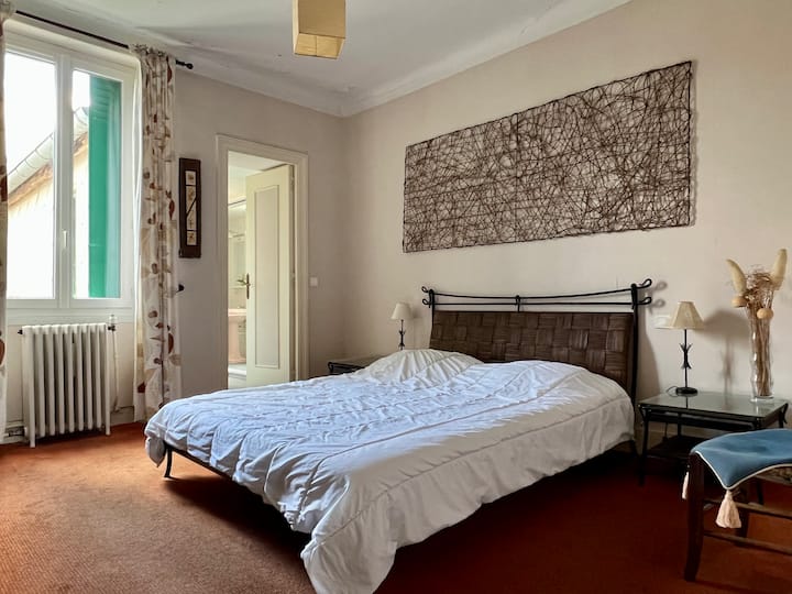 Chambre Lit 160 - Salle De Bain Attenante - Mazamet