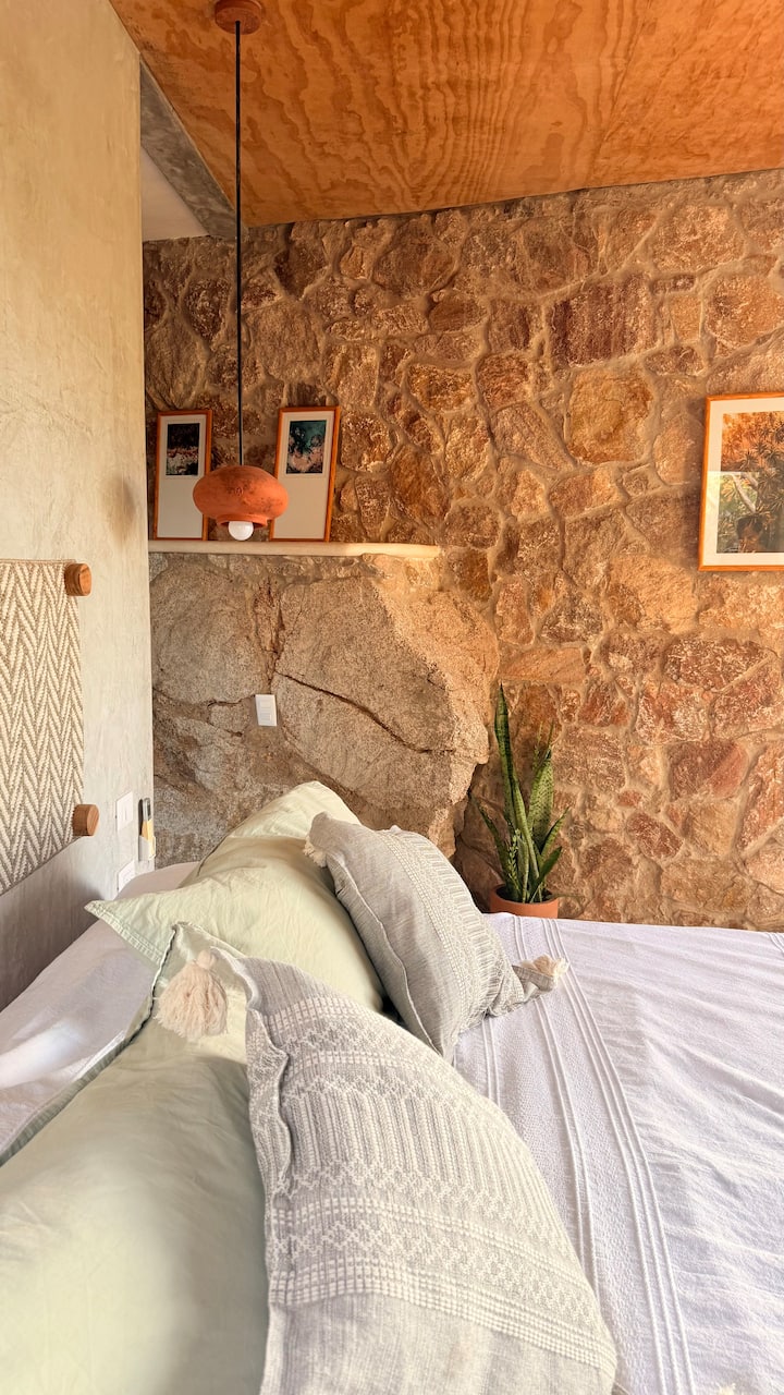 The second bedroom can be set up with 1 king-size bed or 2 twin beds. It is also very bright, beautiful, and has its own full private bathroom and, of course, a beautiful view!