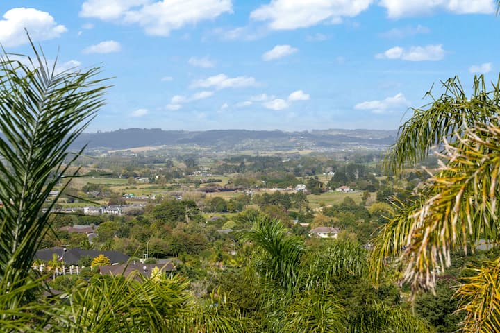 The Gardens 3 Bedroom With Pool And Air-con - Auckland