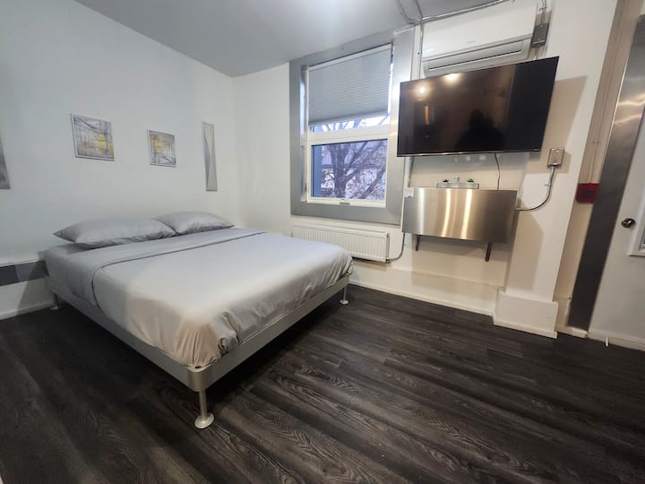 Urban Chic Studio Near Byward Market - Gatineau