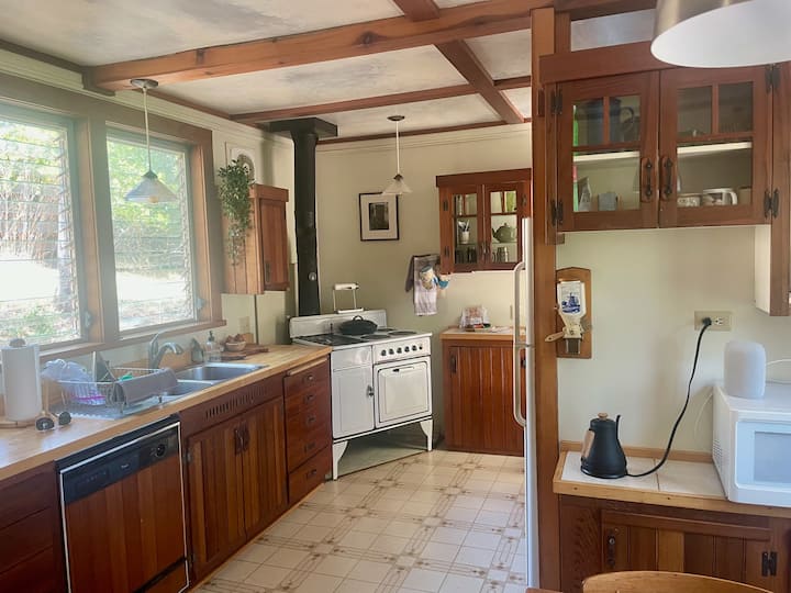Charming 3br Cottage In The Heart Of Gold Country - Sutter Creek, CA