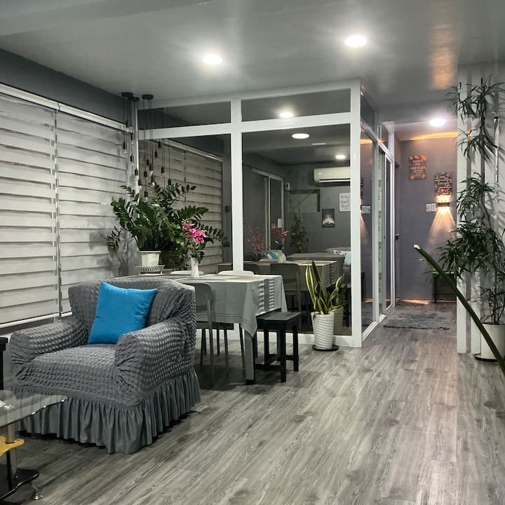 Lima Luxe Stay | 6 Pax + Wi-fi - Malvar