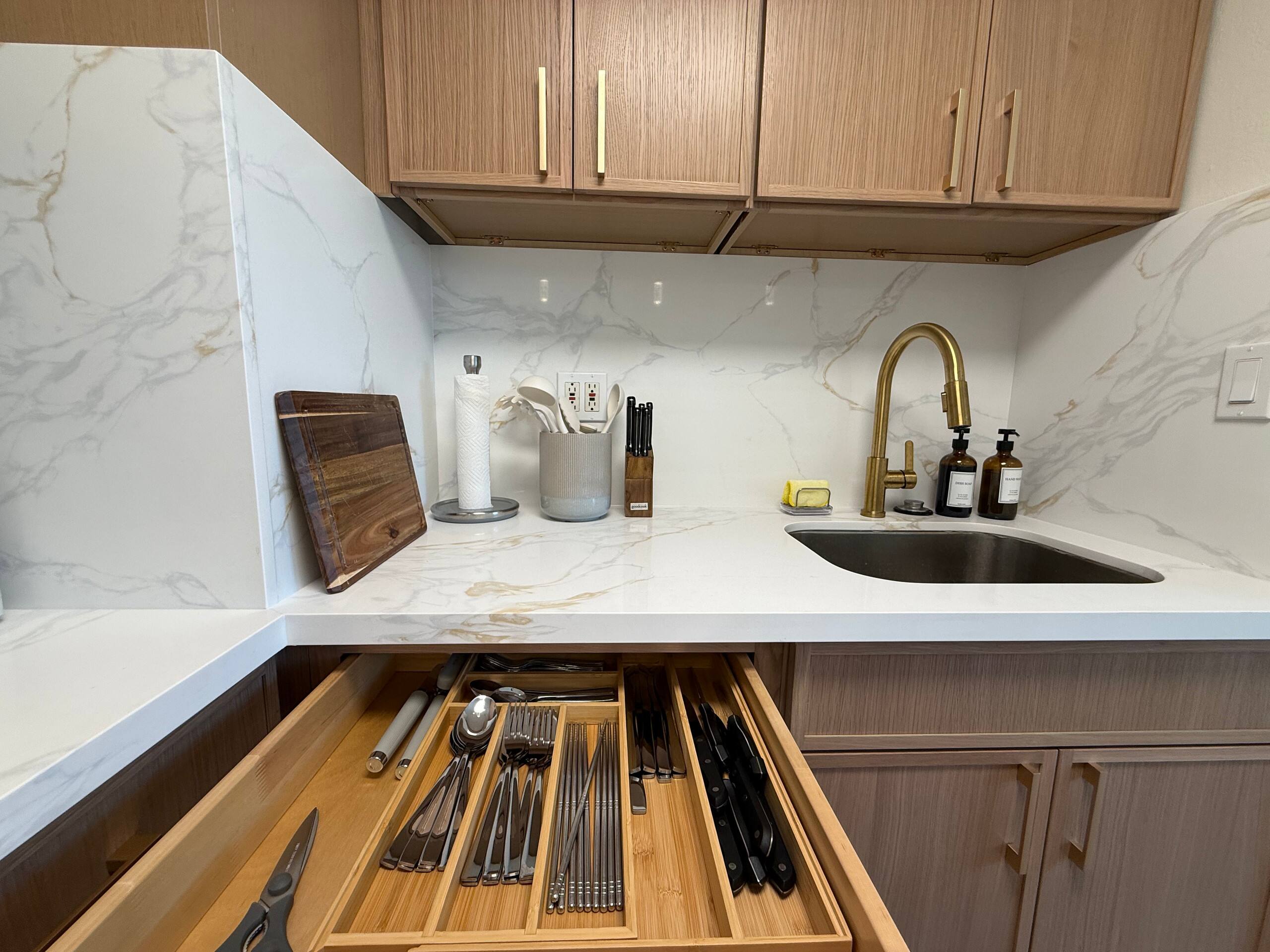 Modern Waikiki 1BR | Fully Renovated - Image 9