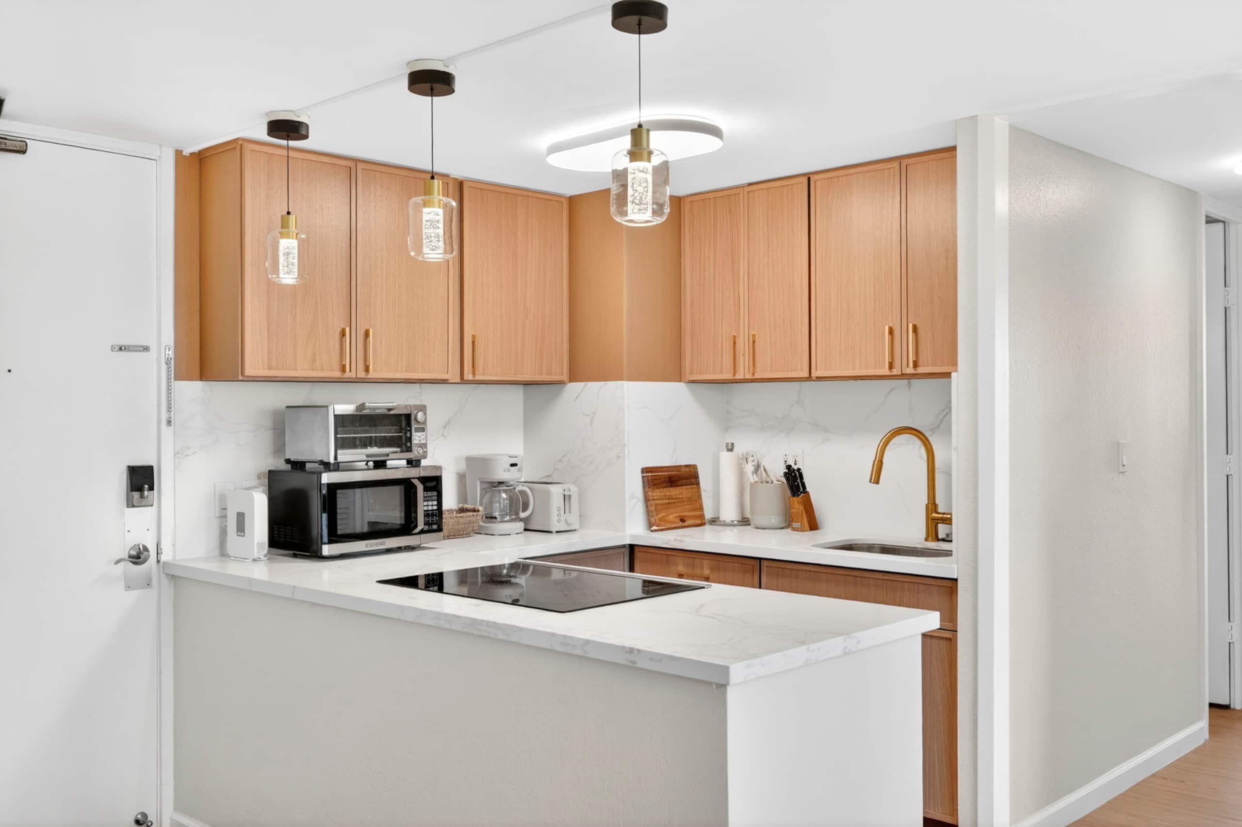 Modern Waikiki 1BR | Fully Renovated - Image 5