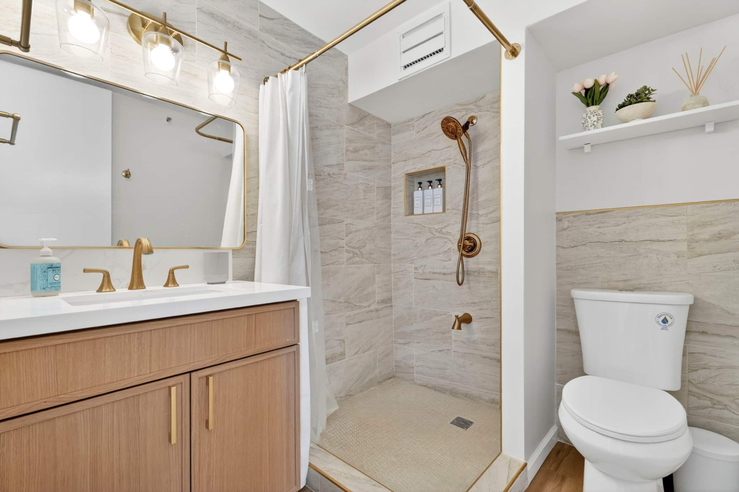Modern Waikiki 1BR | Fully Renovated - Image 18