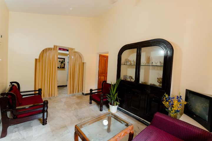Living room image 4