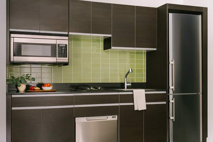 Spacious Apartment, 1 Queen Bed - Fidi - Secaucus, NJ