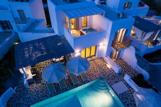 Plaka Villas Naxos the choice for large groups