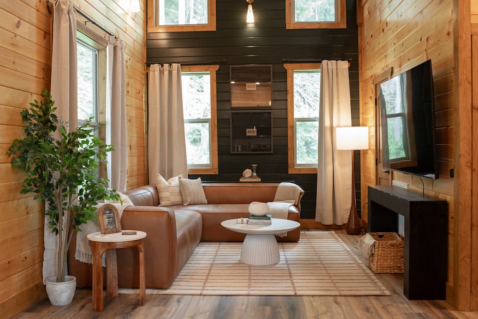 Smoky Hill Retreat, a new cabin in the trees, Sevierville, Tennessee, USA, photo 4 of 10