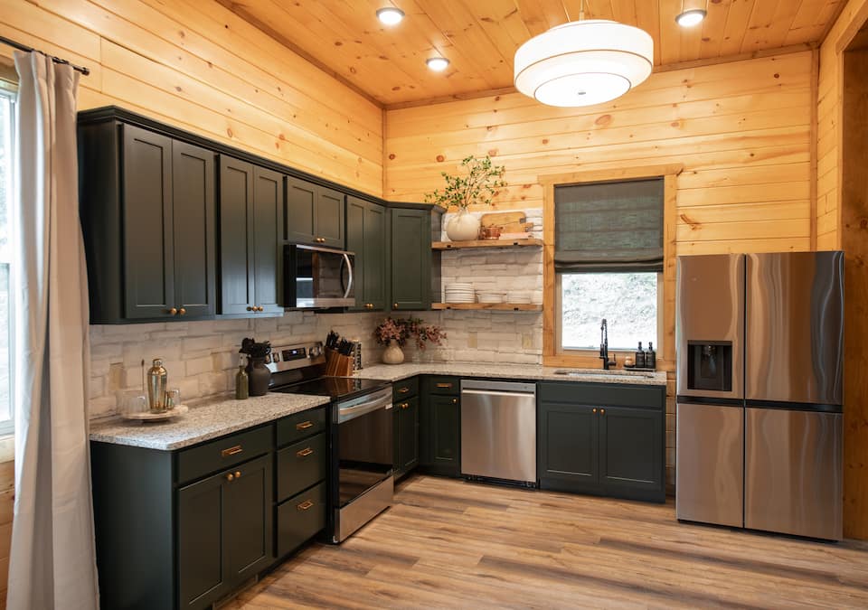 Smoky Hill Retreat, a new cabin in the trees, Sevierville, Tennessee, USA, photo 10 of 10