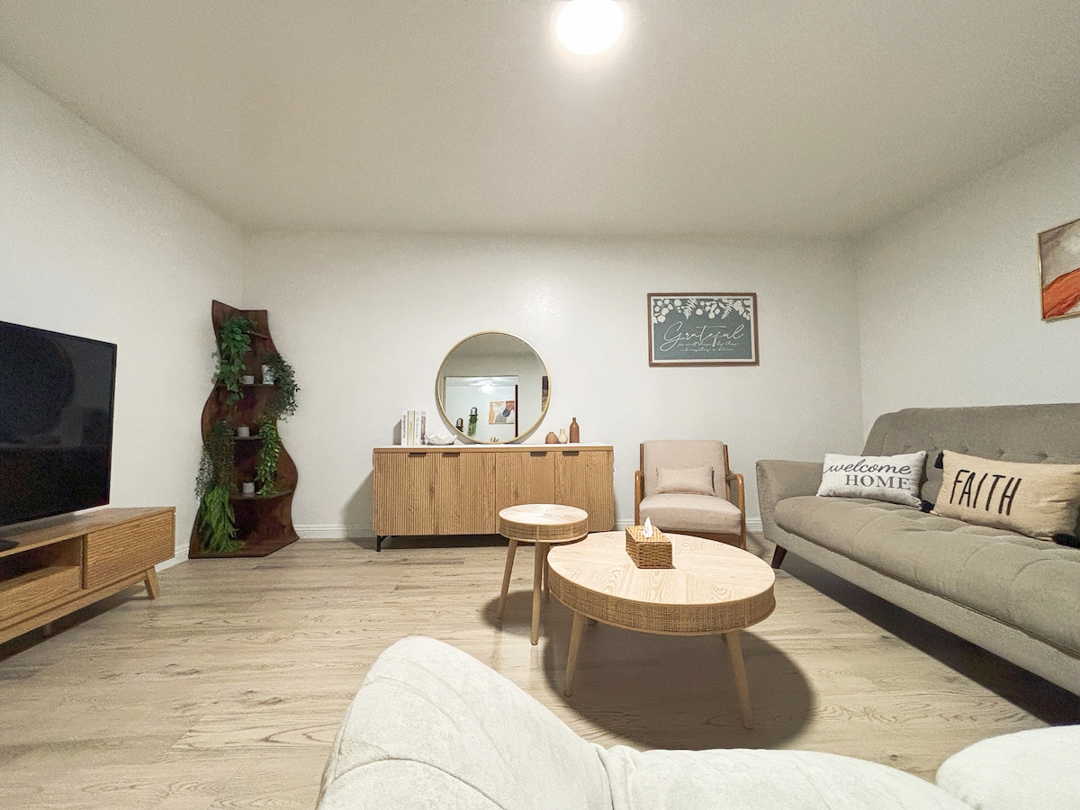 Cozy Vegas Home