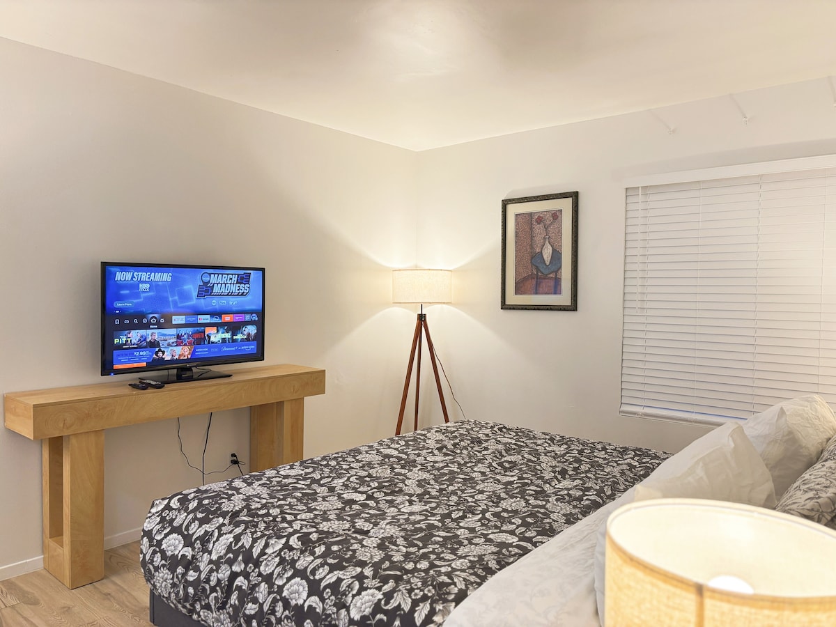 Cozy Vegas Home