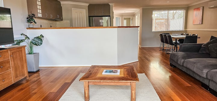 3 Bathrooms - Prime Location In Town! - Margaret River