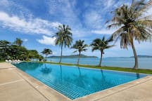 Family Luxury Beachfront Penthouse