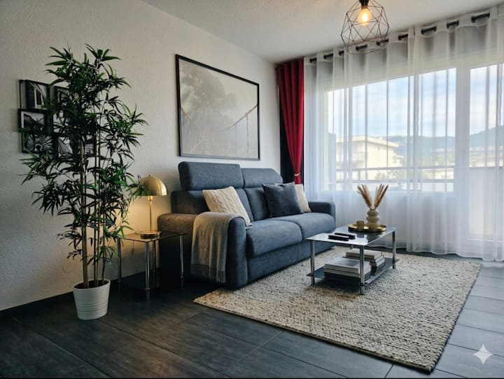 Studio Cosy Avec Balcon Et Vue Imprenable. - Saint-Julien-en-Genevois