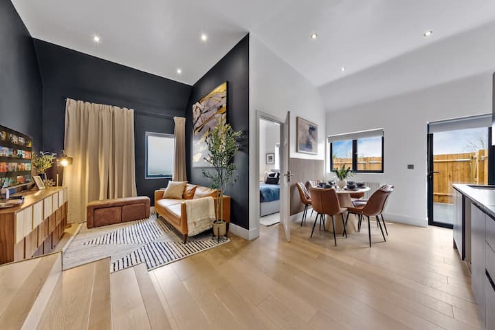 4br Sleeps 8 Garden Flat En-suite Large | Wifi - 크로이던