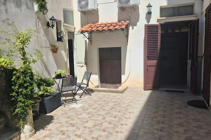 Jazzy House In Historic Centre - By Happy Rentals - Tricase