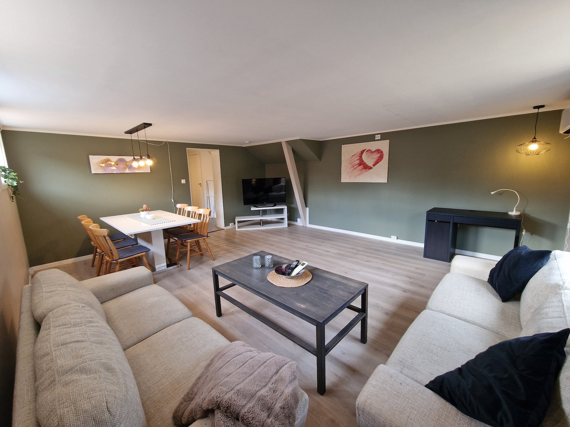 Spacious 2-bedroom near City Nord - Free parking