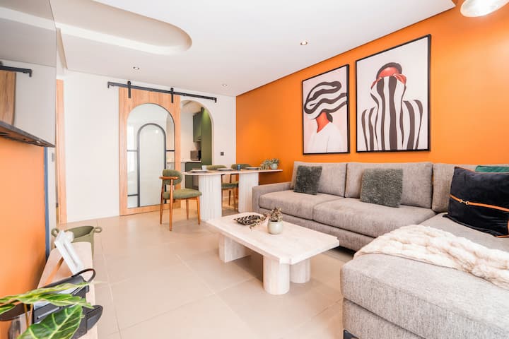 Elite 2br 2ba• Sleeps 5•parking•downtown•calm•ac• - Casablanca