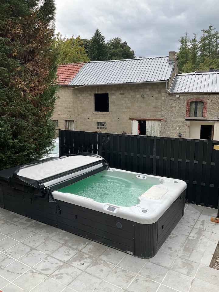 Petit Château Spa & Piscine - Durbuy