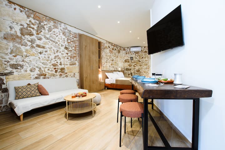Hydria Stone Suite Ii - Chania