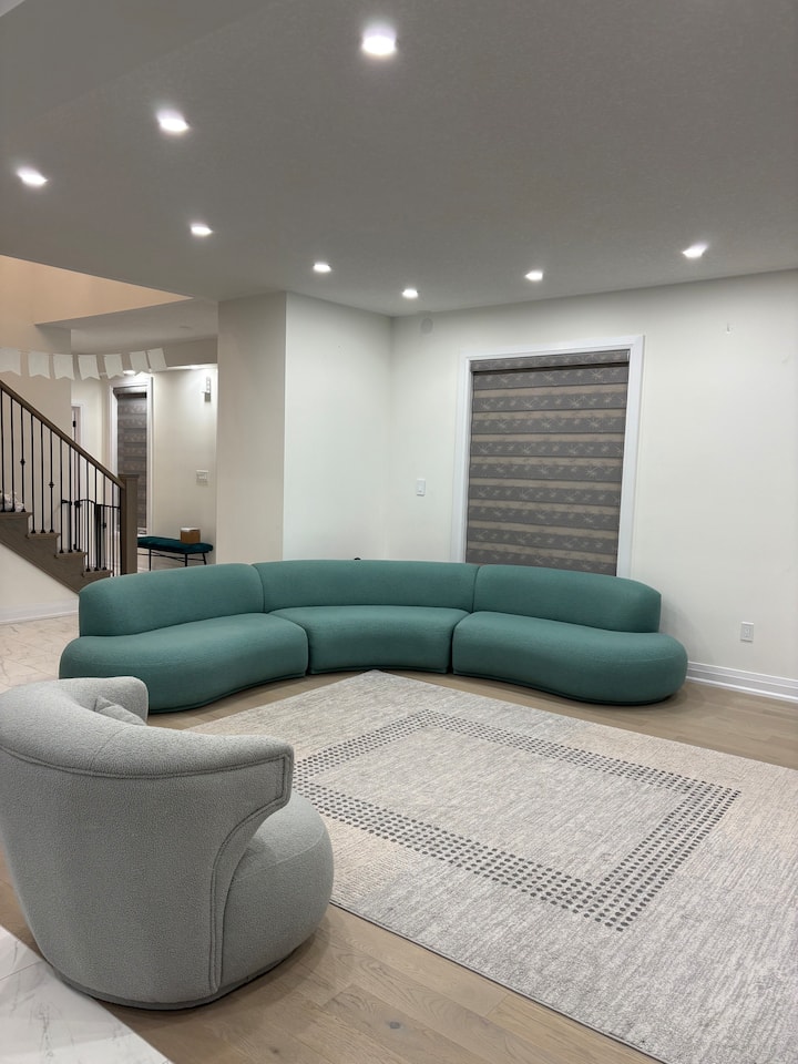 Brand-new Gem | Roomy & Central - Kitchener