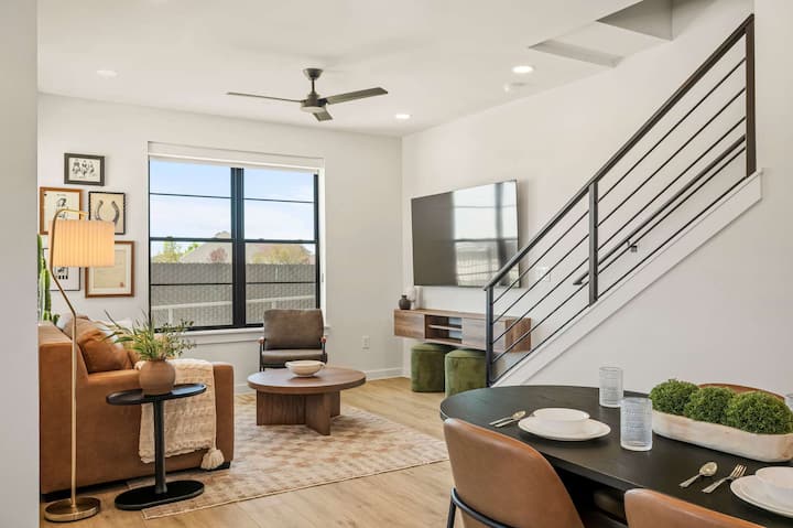 Freiheit Village Loft | 1br | Pool | Bbq | Firepit - New Braunfels, TX