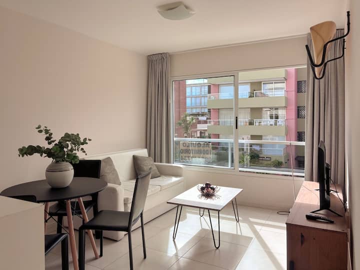 Luminoso Apartamento Cerca Del Mar - Uruguay