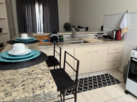 Airbnb em destaque: Comfortable and well-equipped loft. Close to UFLA. em Lavras
