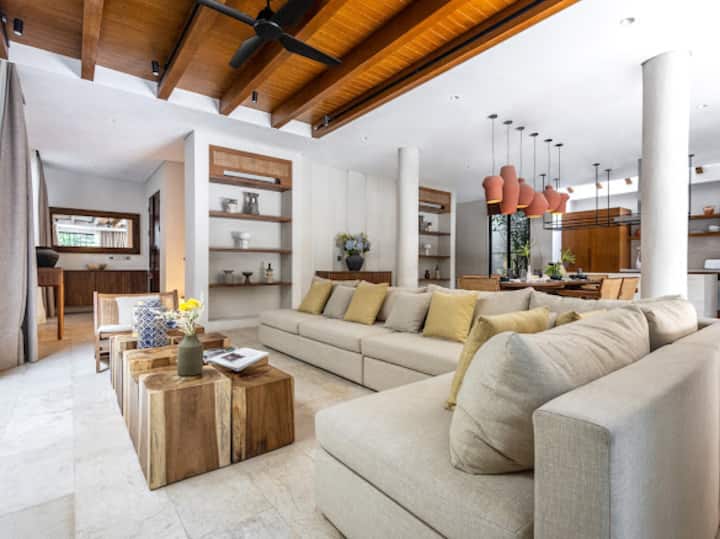 Lux 3br Rooftop Bbq |Near Finns Atlas | Berawa - Avustralya