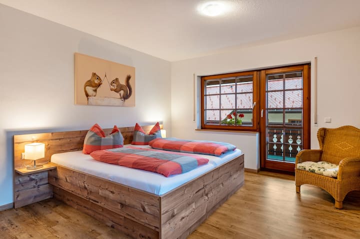 Ferienwohnung Nr 1 Eichhörnchen - Höchenschwand
