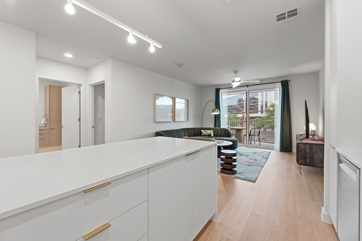 Pool | 2BDR Deluxe Suite w/ Balcony | The Code