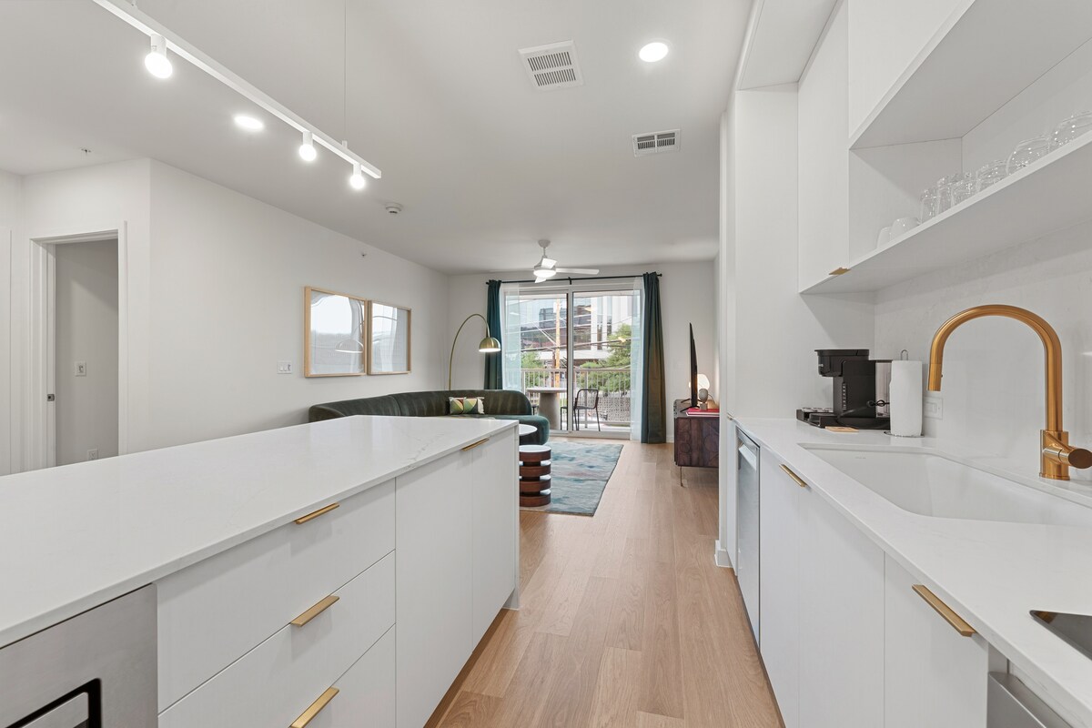 Pool | 2BDR Deluxe Suite w/ Balcony | The Code